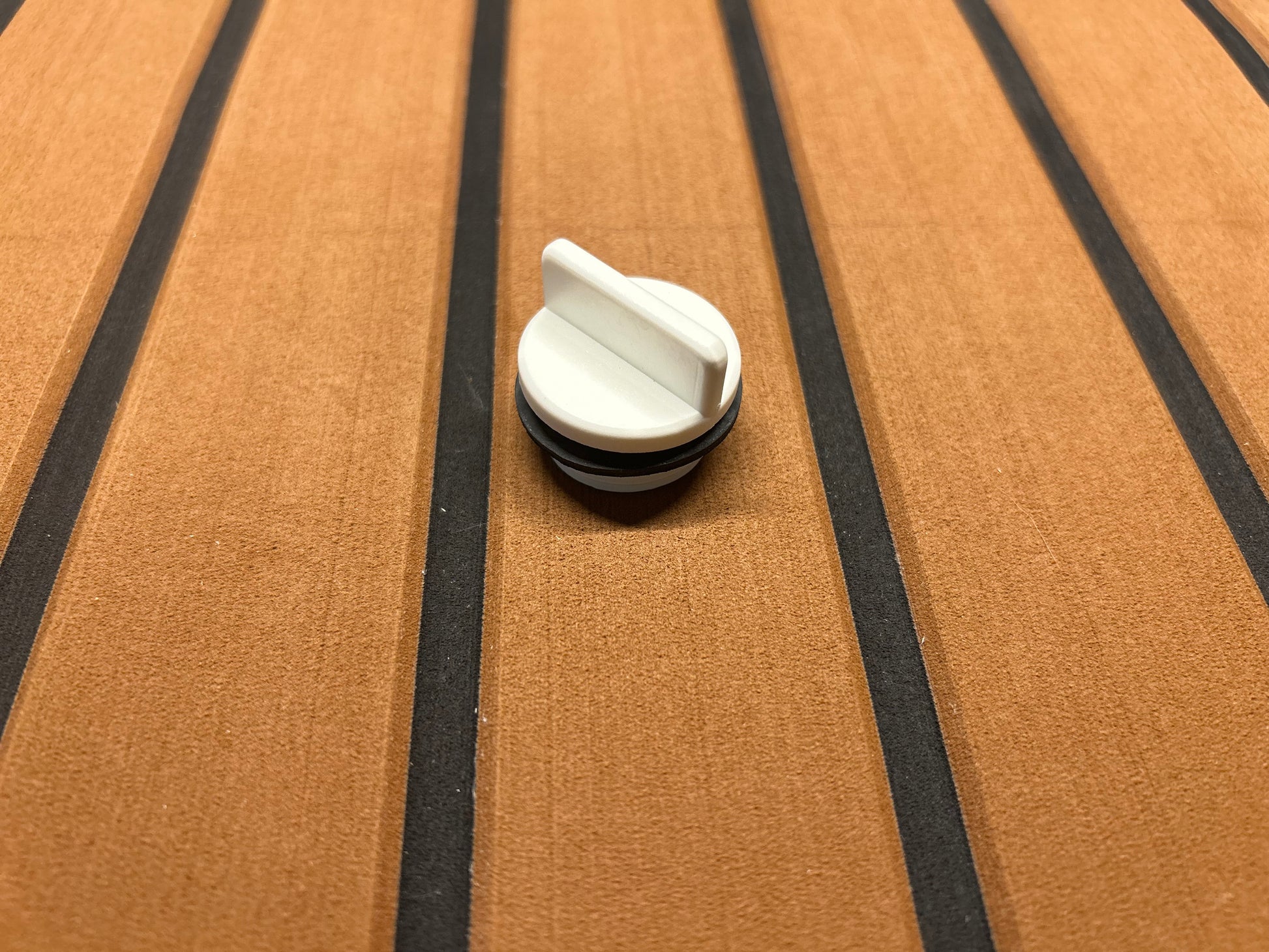 Boston Whaler 1806033 Drain Plug
