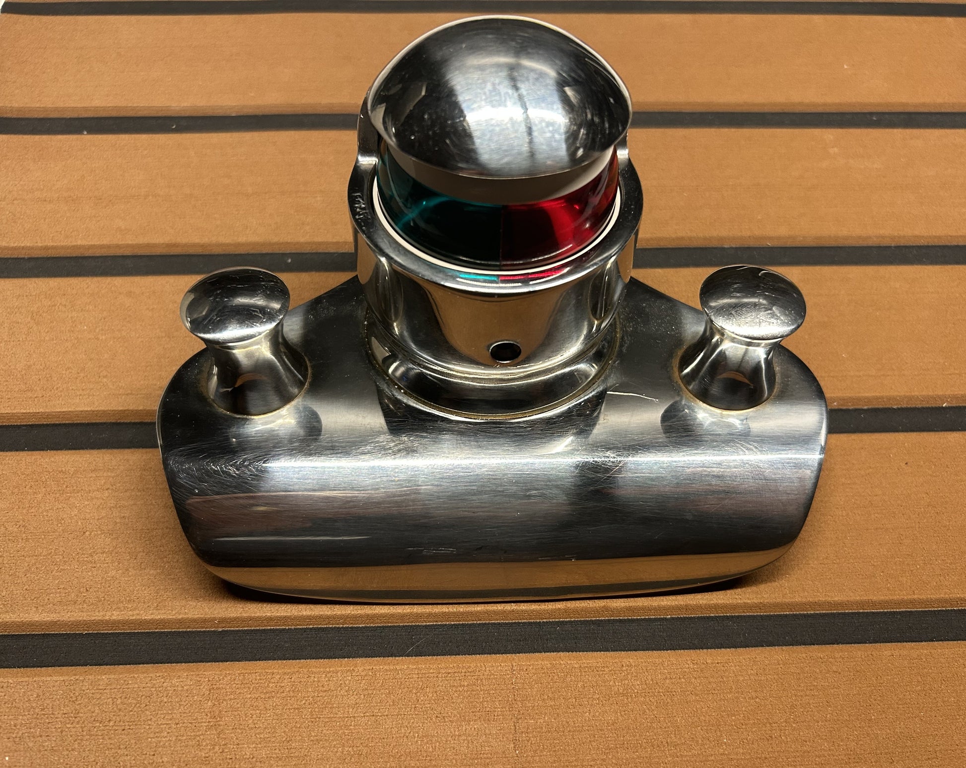 Boston Whaler 1896374 Bow Light